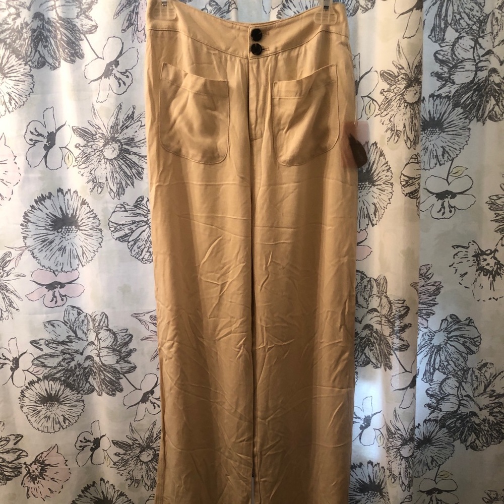 Brand New wide Leg trouser SIZE M